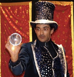 Polino Magicien jongleur